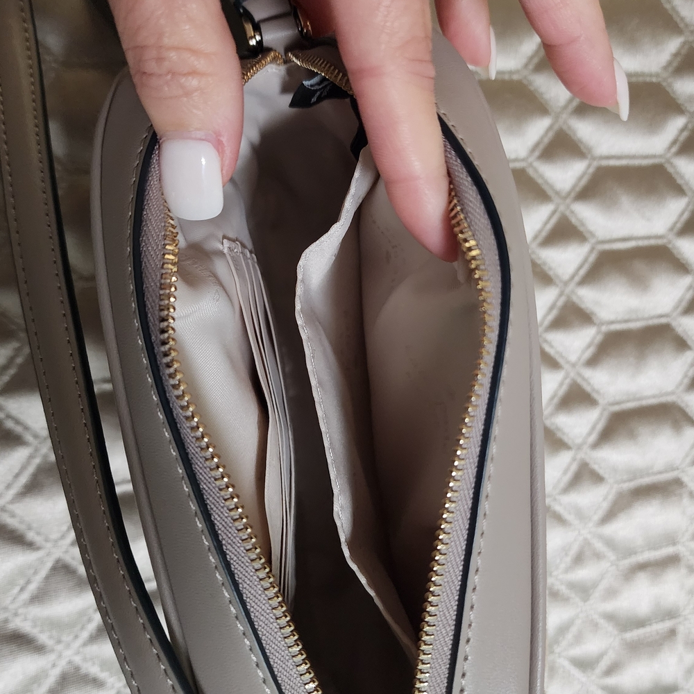 Kate Spade Floral Crossbody - Picture 4 of 5